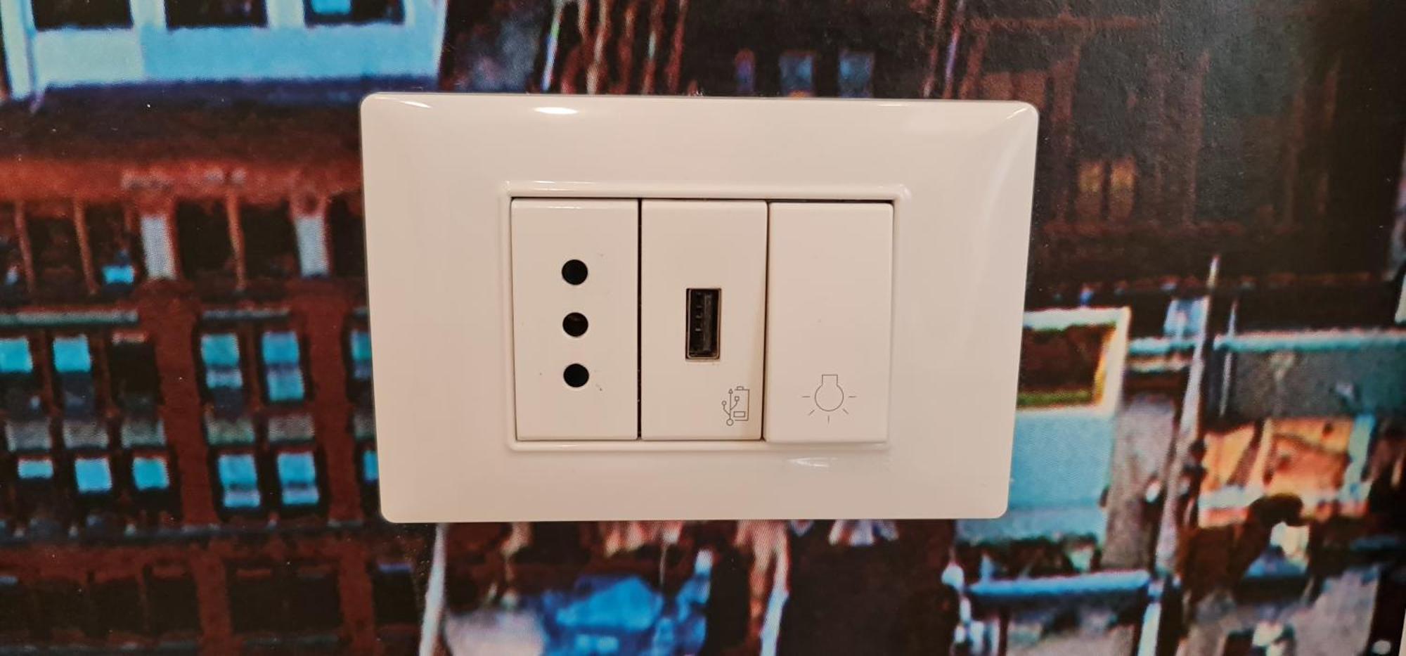 Appartamento Bsuites Trieste In Centro Storico Con Wifi *